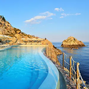 4* Szálloda Capotaormina